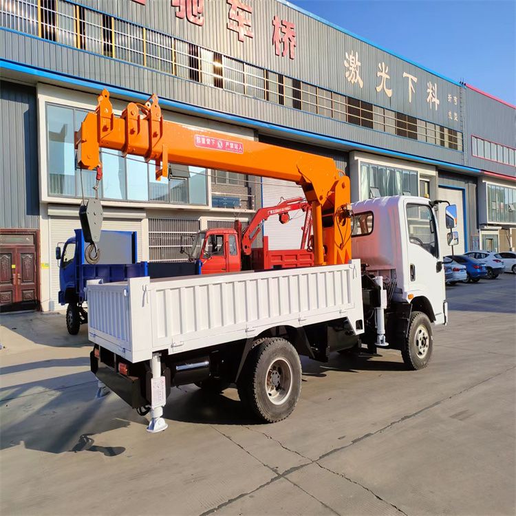 兰屿乡三轮随车吊定制 农用改装机自备吊中瑞长期出售